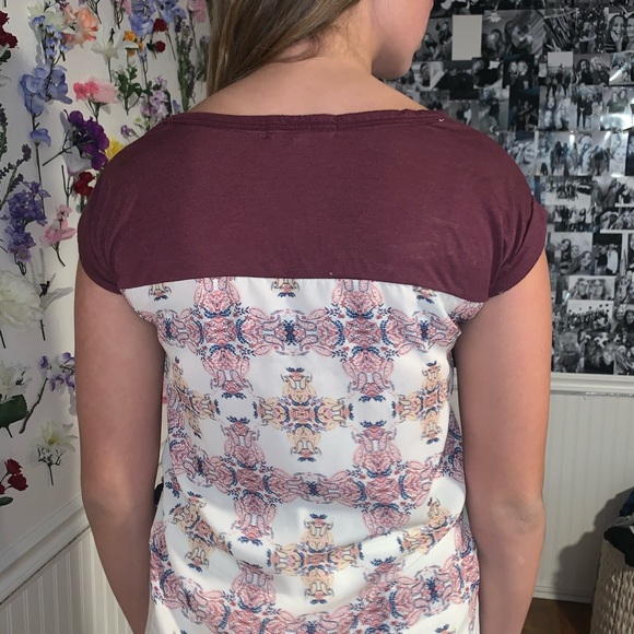 Blouse, top is a T- shirt, bottom blouse - Picture 2 of 2